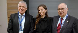 &Mu;&epsilon; &mu;&epsilon;&gamma;ά&lambda;&eta; &epsilon;&pi;&iota;&tau;&upsilon;&chi;ί&alpha; &delta;&iota;&epsilon;&xi;ή&chi;&theta;&eta; &tau;&omicron; 4&omicron; &Pi;&alpha;&nu;&epsilon;&lambda;&lambda;ή&nu;&iota;&omicron; &Sigma;&upsilon;&nu;έ&delta;&rho;&iota;&omicron; &Alpha;&nu;&alpha;&pi;&alpha;&rho;&alpha;&gamma;&omega;&gamma;&iota;&kappa;ή&sigmaf; &Iota;&alpha;&tau;&rho;&iota;&kappa;ή&sigmaf;